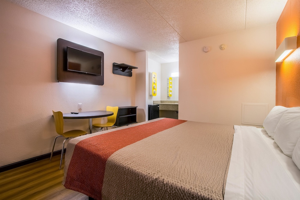 Motel6 Ashland, OH 12/46