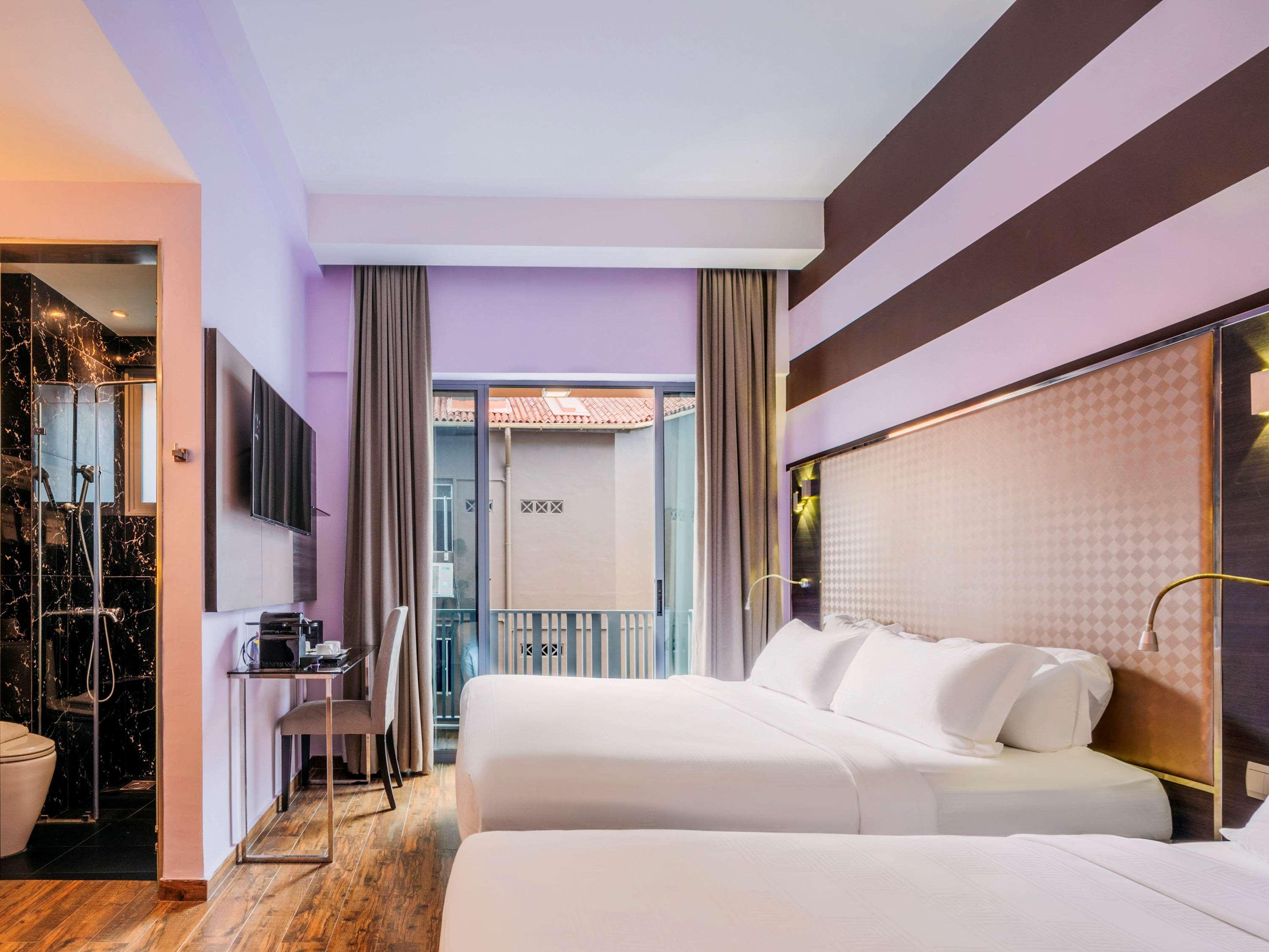 FAMILY, PRIVILEGE, 2 DOUBLE BEDS
