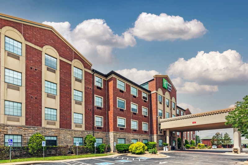 Holiday Inn Express Hotel and Suites Tulsa S Broken Arrow Hwy 51 75/80