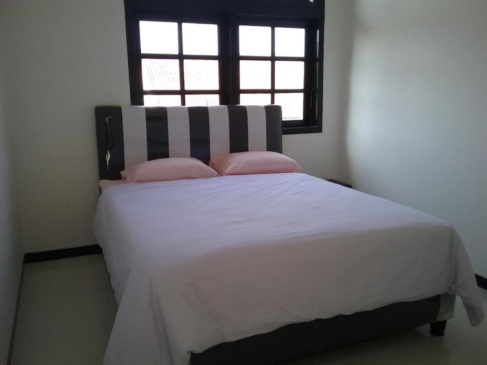 Mess Inn Semarang 16/35