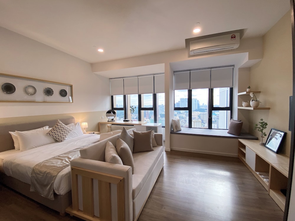 Ceylonz Suites by MyKey Global 26/56