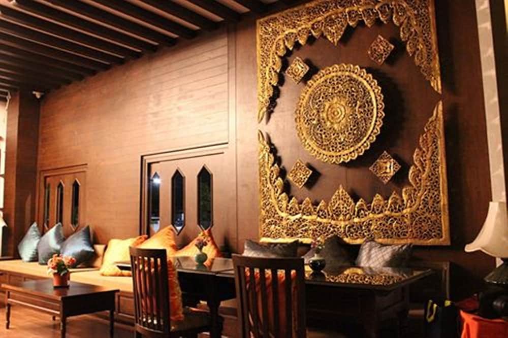 Baan Ratchiangsaen 47/56
