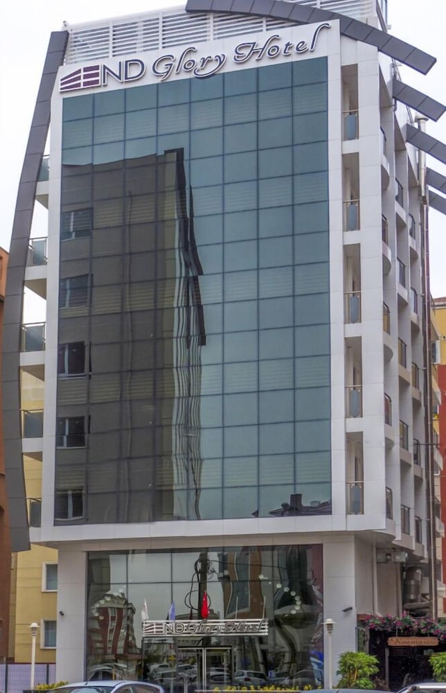 End Glory Hotel 2/49