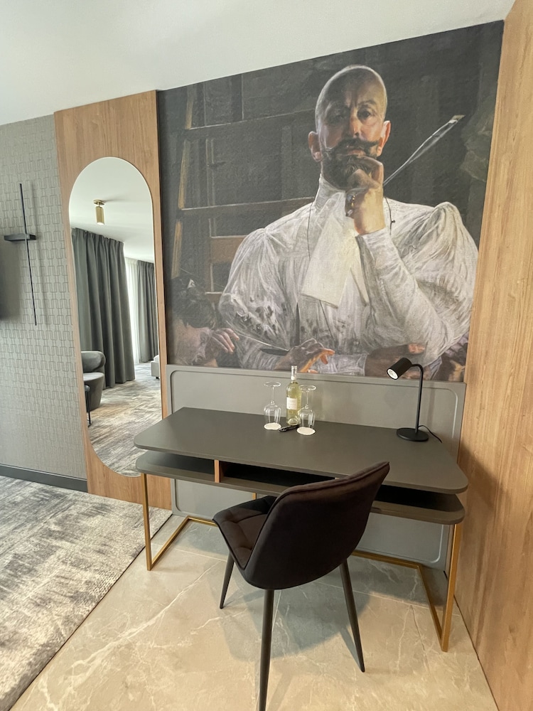 Art Boutique ApartHotel 4/34