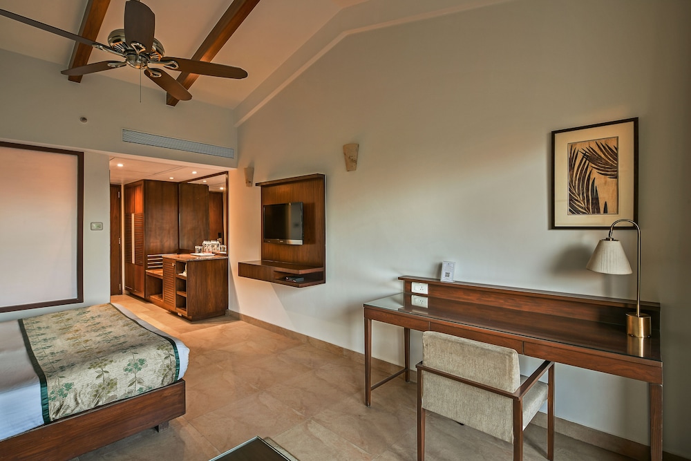 Fariyas Resort Lonavla 61/77