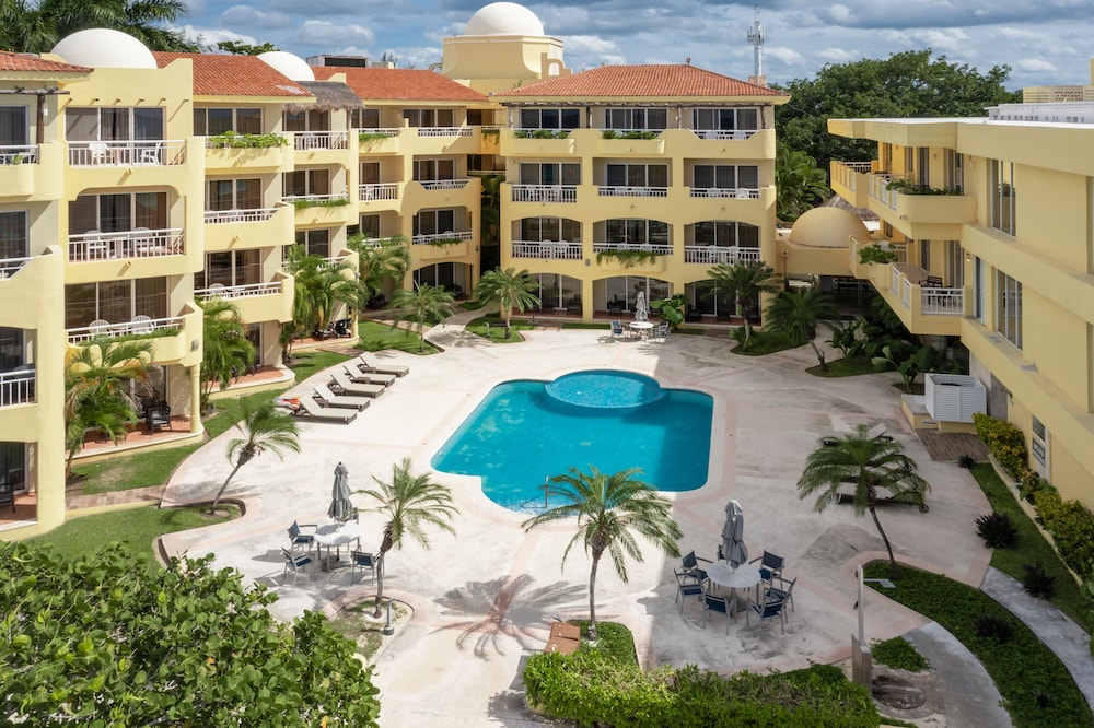 Playa Azul Cozumel 63/67