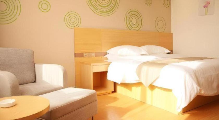 GreenTree Inn Heze Danxian Shangmaocheng Business Branch 26/46