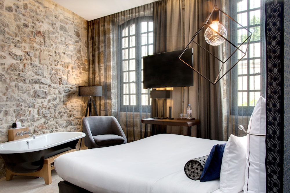 Boutique Hotel des Remparts 6/50