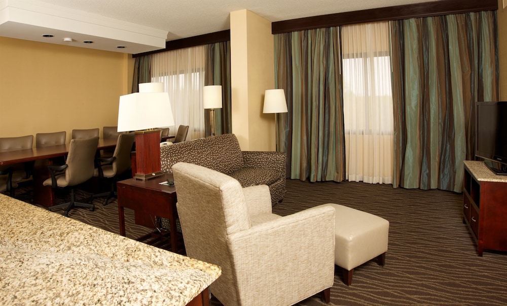 DoubleTree Suites by Hilton Raleigh - Durham 23/82