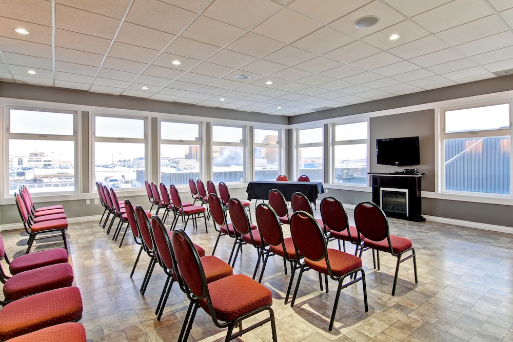 Travelodge by Wyndham Grande Prairie 37/46