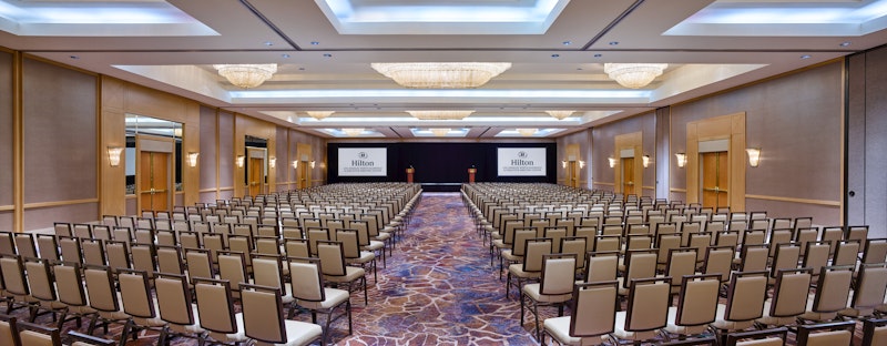 Hilton Los Angeles North/Glendale & Executive Meeting Center 29/35