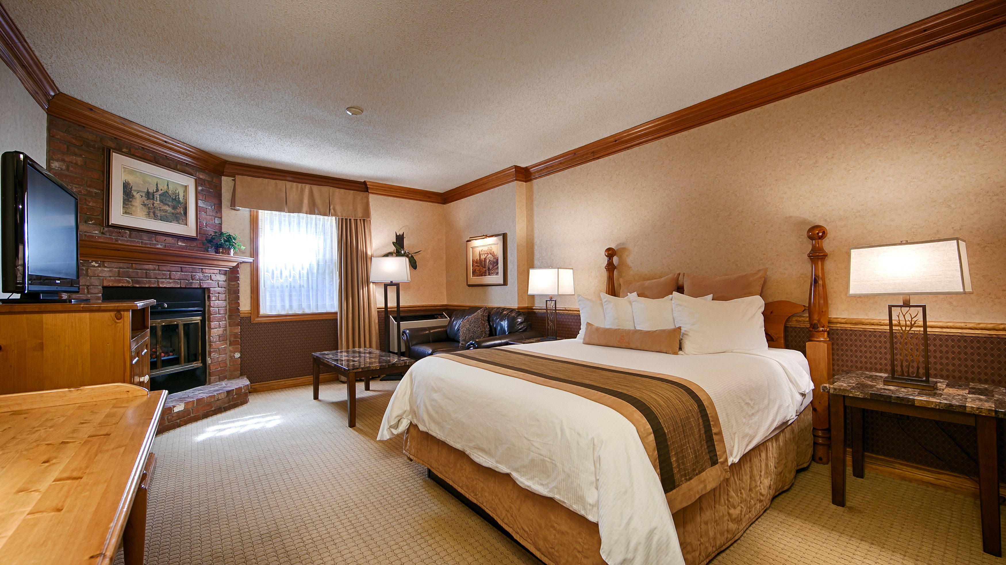 Best Western Plus Fireside Inn 25/79