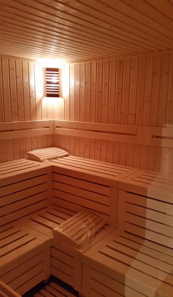Grand Theoni Hotel Suites And Spa 35/71