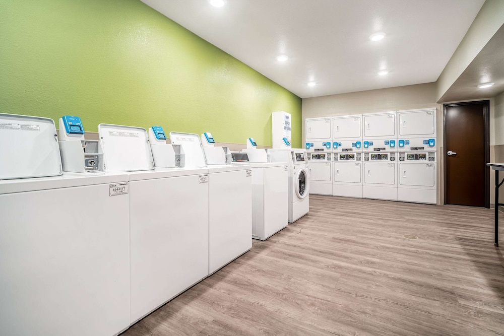 WoodSpring Suites Naples West 43/50