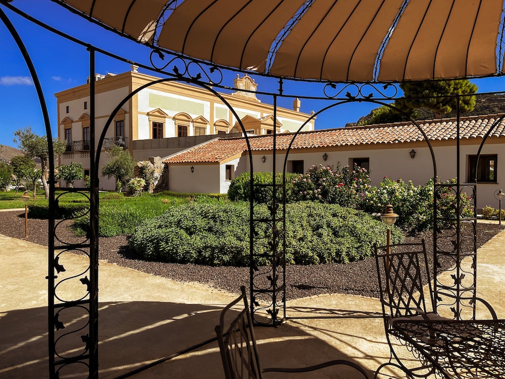 Villa Del Gattopardo Suites & Spa 39/50