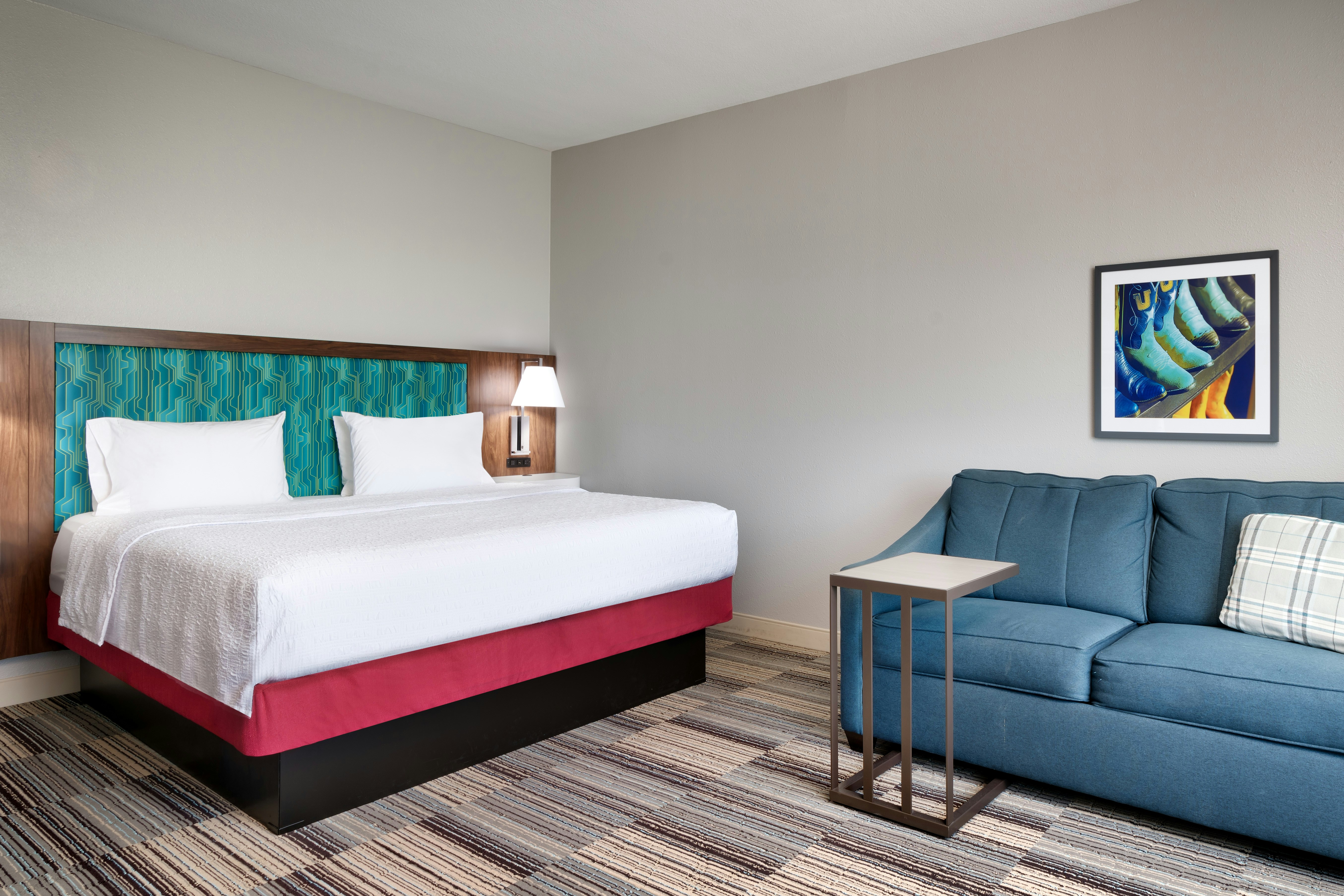 ROOM, KING BED, ACCESSIBLE