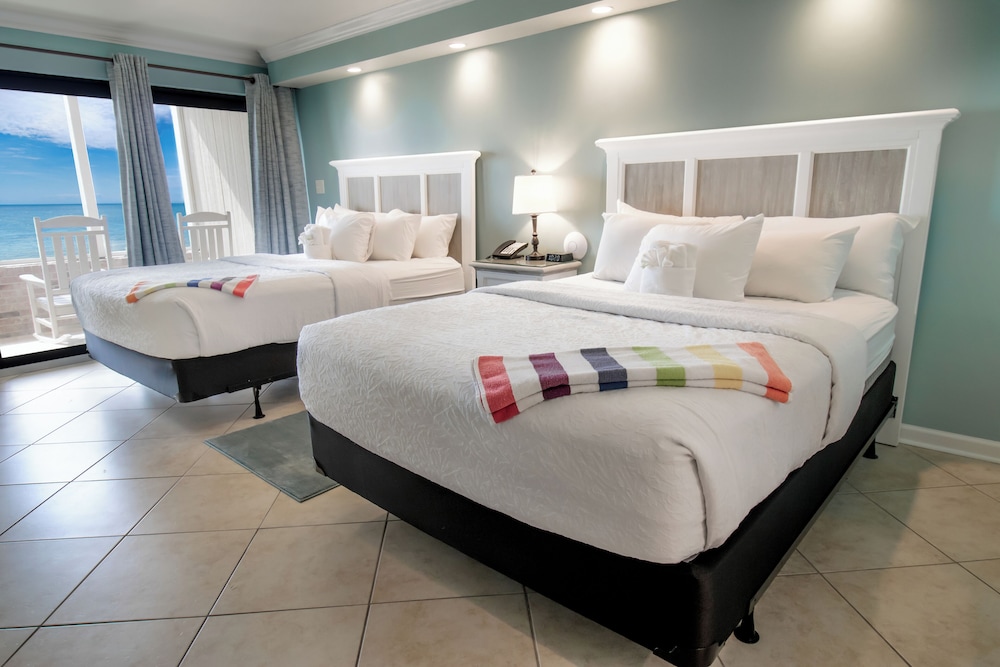 Dune, 2 Queen Beds, Ocean Front