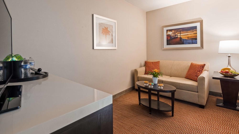 Best Western Royal Palace Inn & Suites 34/46