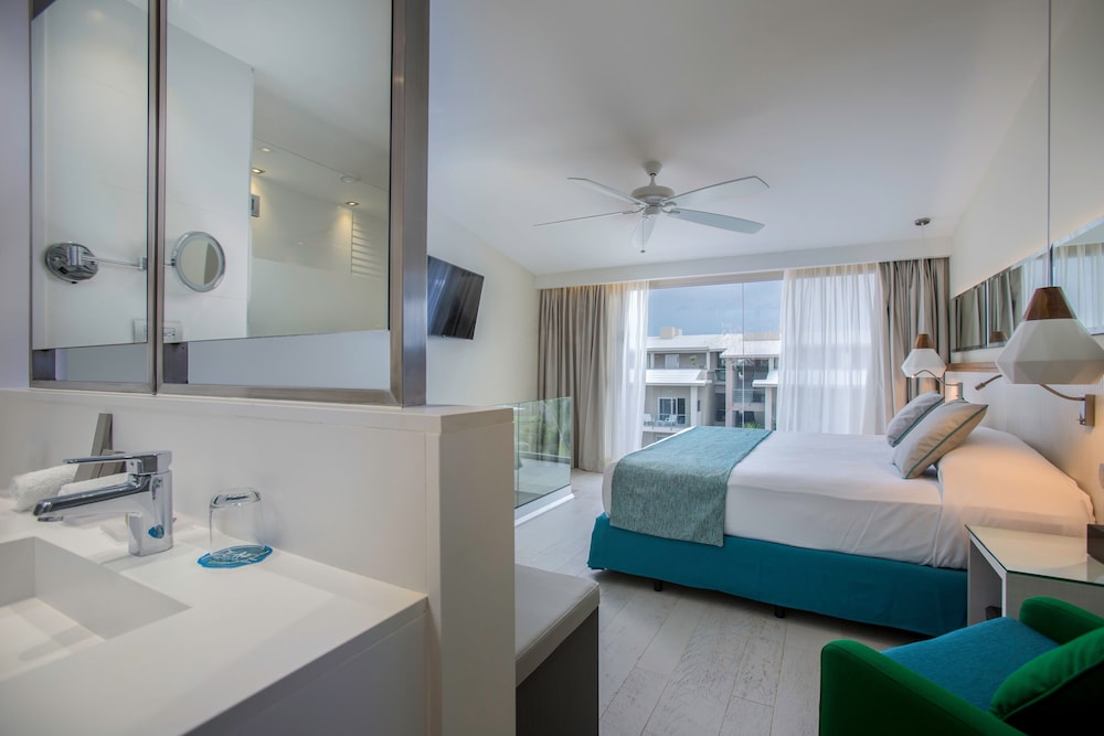Catalonia Royal La Romana Adults Only All Inclusive 50/50
