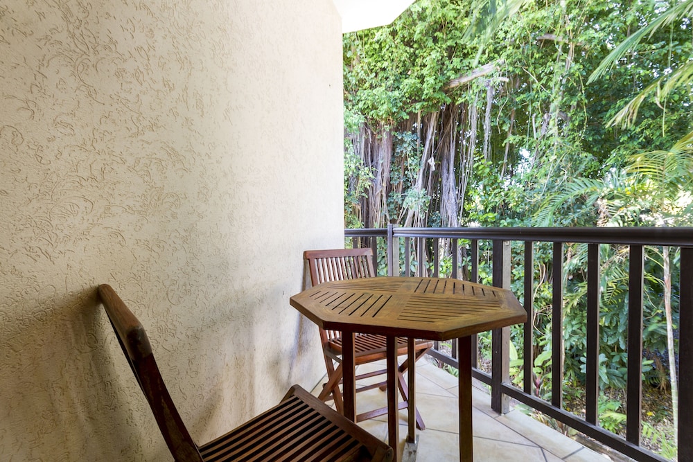 Hibiscus Resort And Spa 45/77