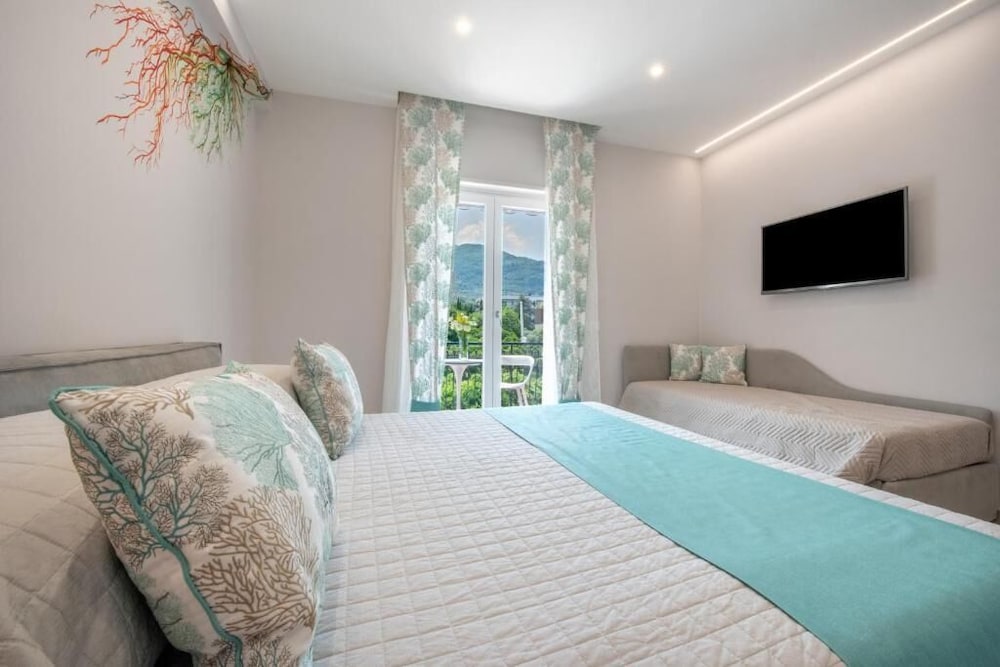 Cioffi Sorrento Rooms 24/50