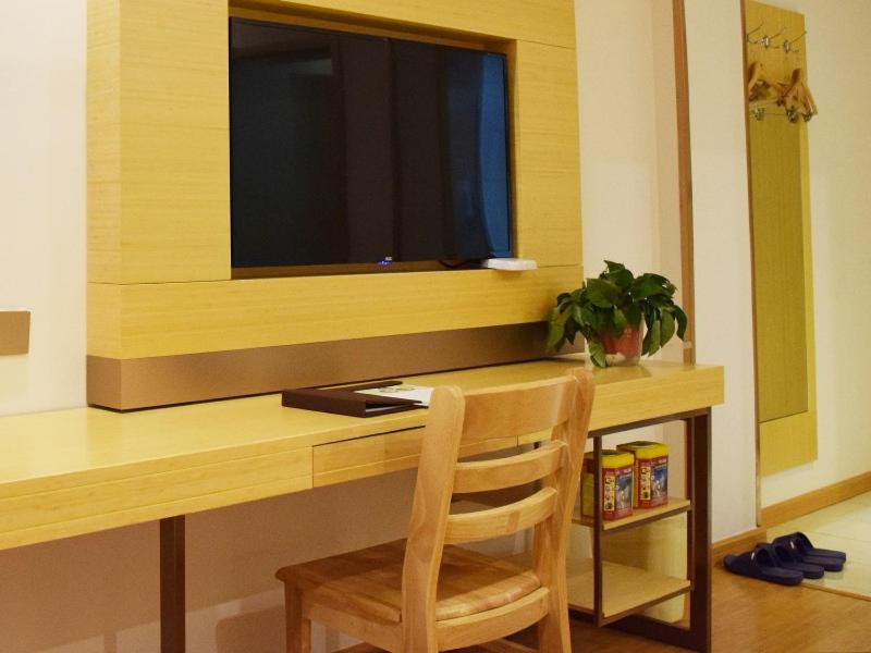 GreenTree Inn Suzhou Yongqiao District Nanxiang Hengtai City 18/25