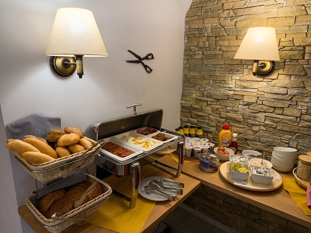 Hotel U Zlatych Nuzek 55/71
