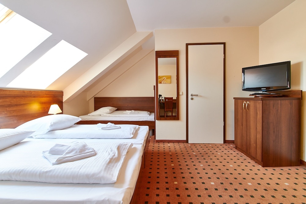 STANDARD, DOUBLE BED