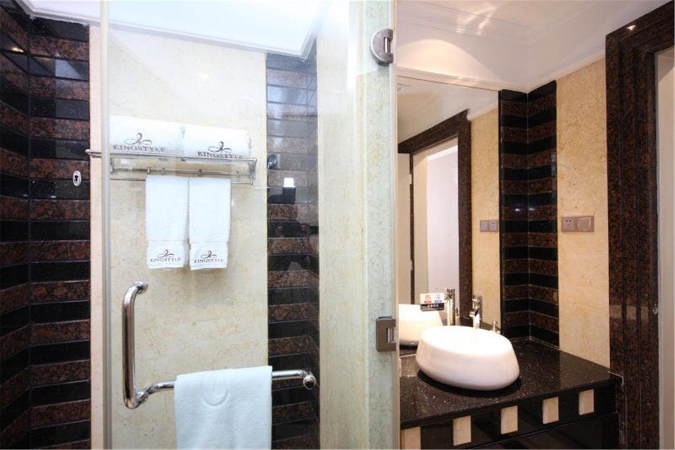 Superior, Queen Bed, No Window، Nan Yang Royal Hotel 4/6