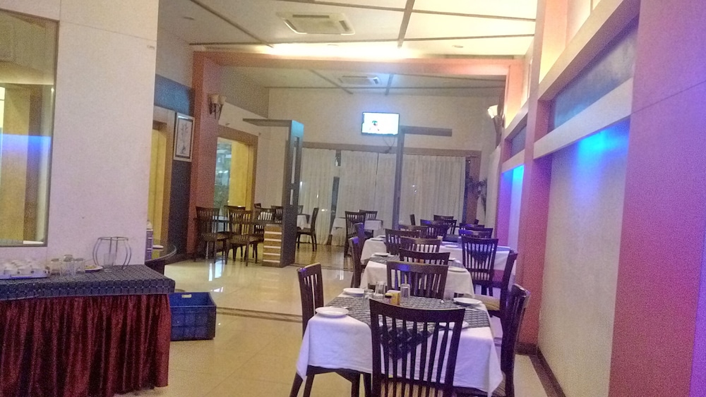 Hotel Kohinoor Square 35/37
