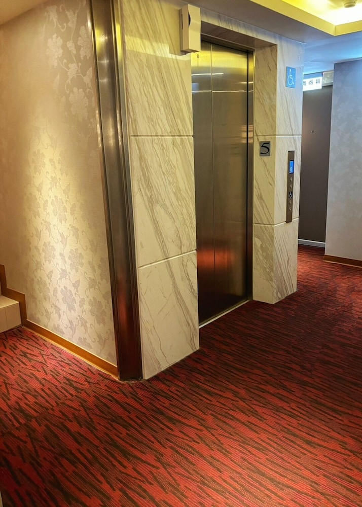 HopeCity Minsheng Hotel 29/44