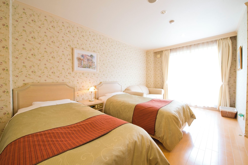 Room, Twin Beds