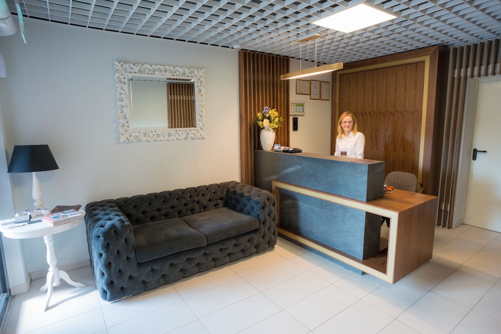 Uba Aparthotel 1/50