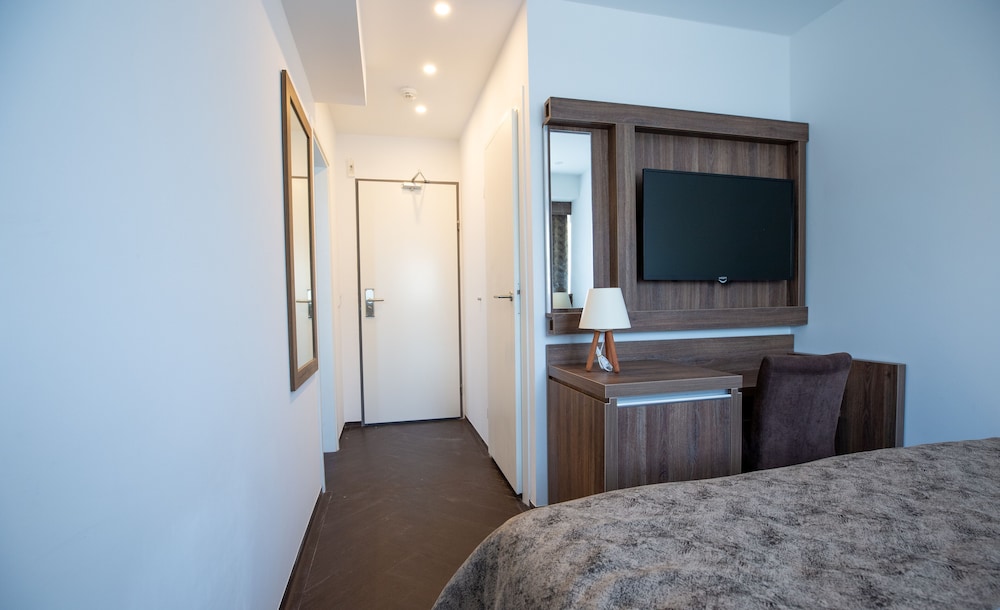 Hotel Cataleya 30/35