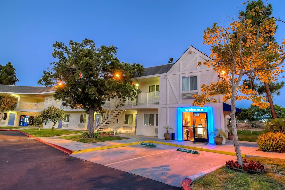 Motel6 San Diego, CA - North 6/61