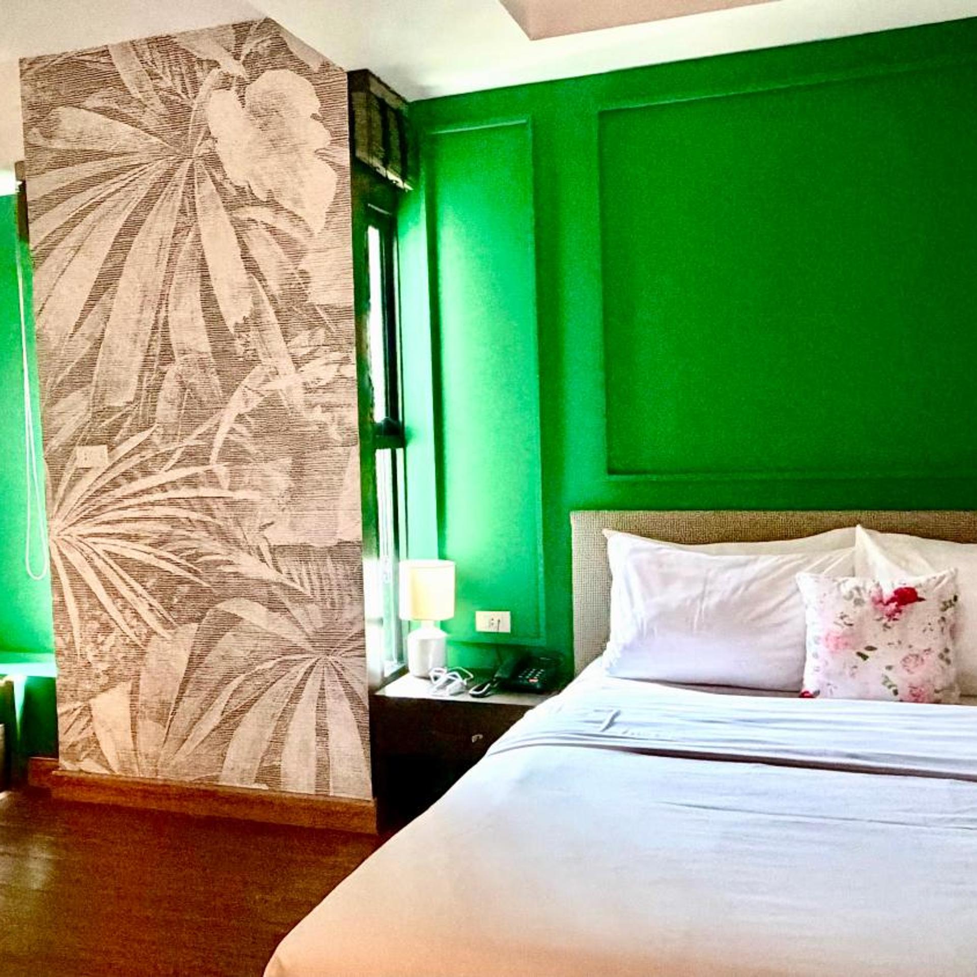 Viva La Vida Hotel 12/37