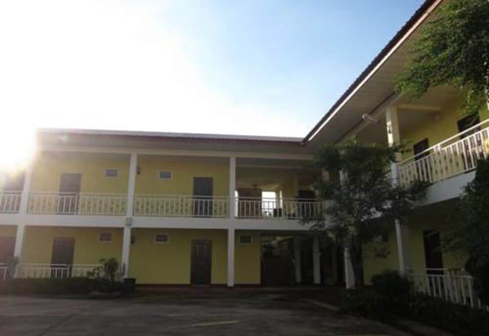 Amonruk Hotel 1 1/6