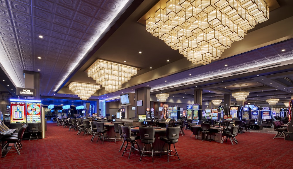 Caesars Southern Indiana - A Caesars Rewards Destination 44/48