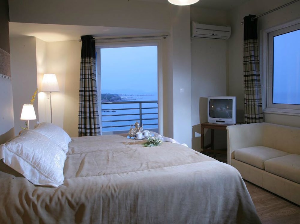 Mati Hotel 8/53