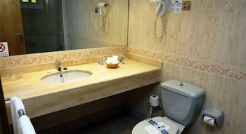 Bahia Serena 44/45