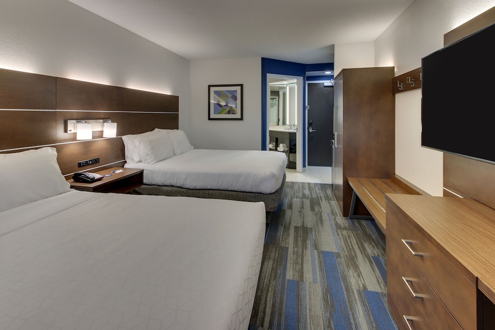 Holiday Inn Express Fishkill-Mid Hudson Valley 23/71
