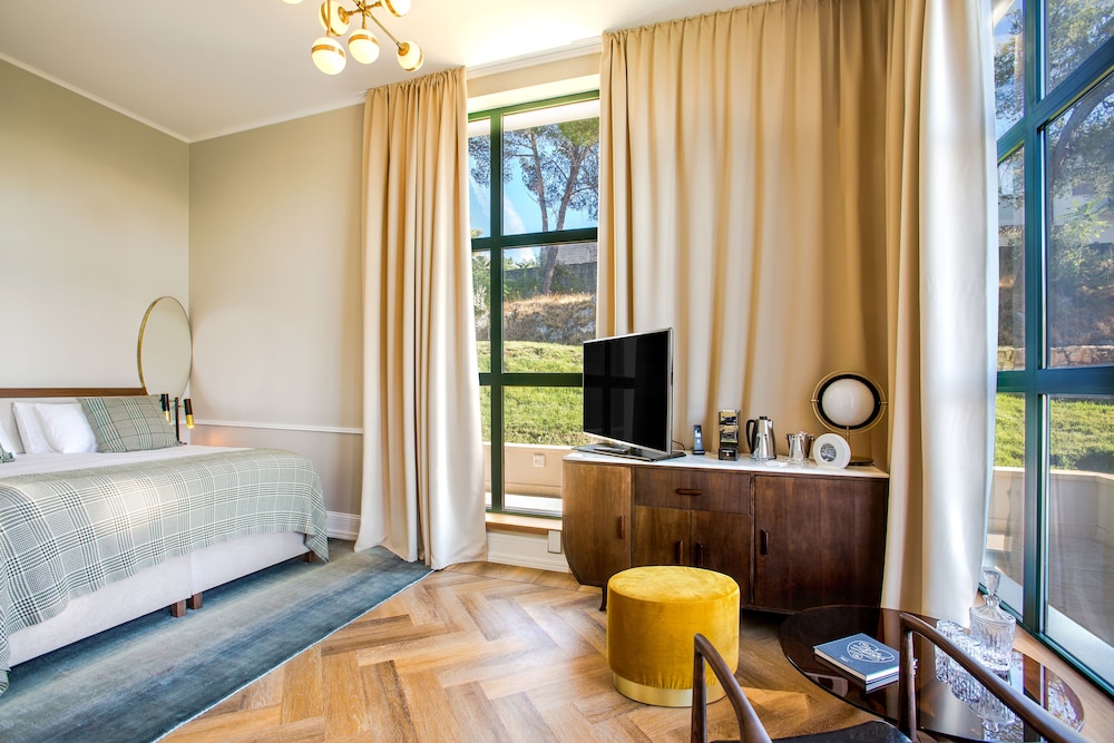 Brown Beach House Design Hotel 14/75