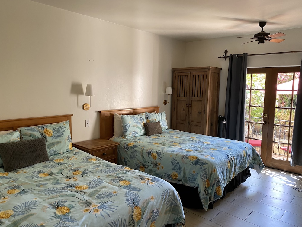 Villa Rosa Inn 13/78