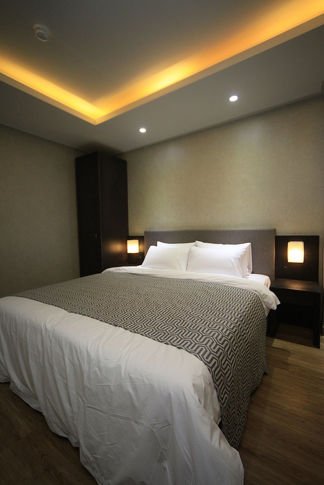 I-Check Hyunjin Hotel 27/67