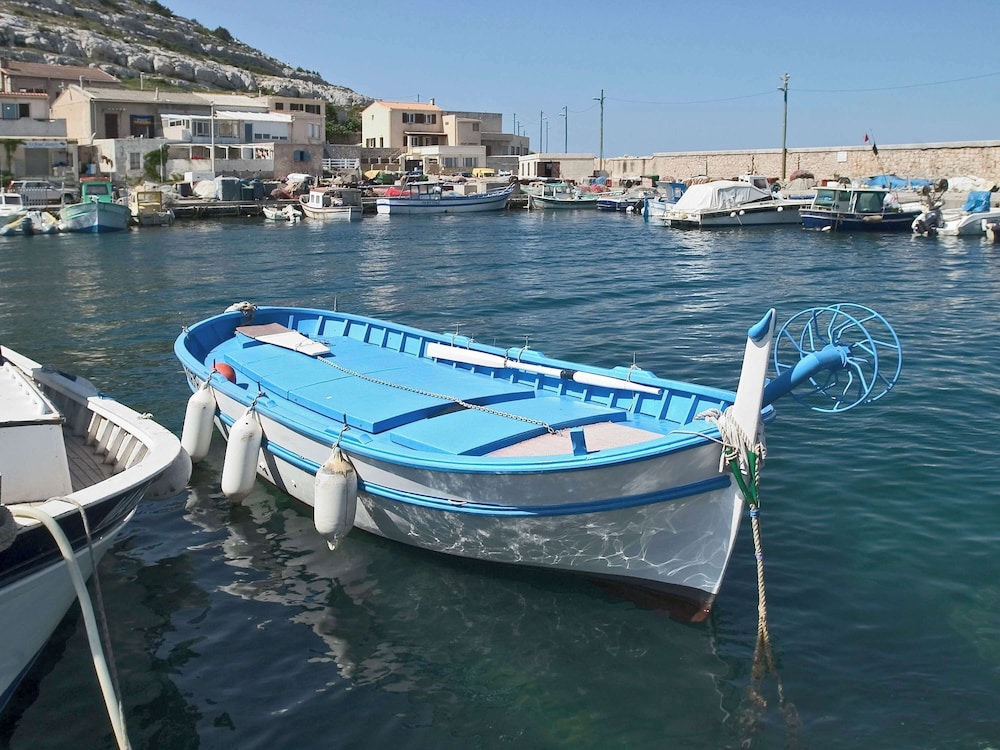 Ibis Budget Marseille Vitrolles 46/69