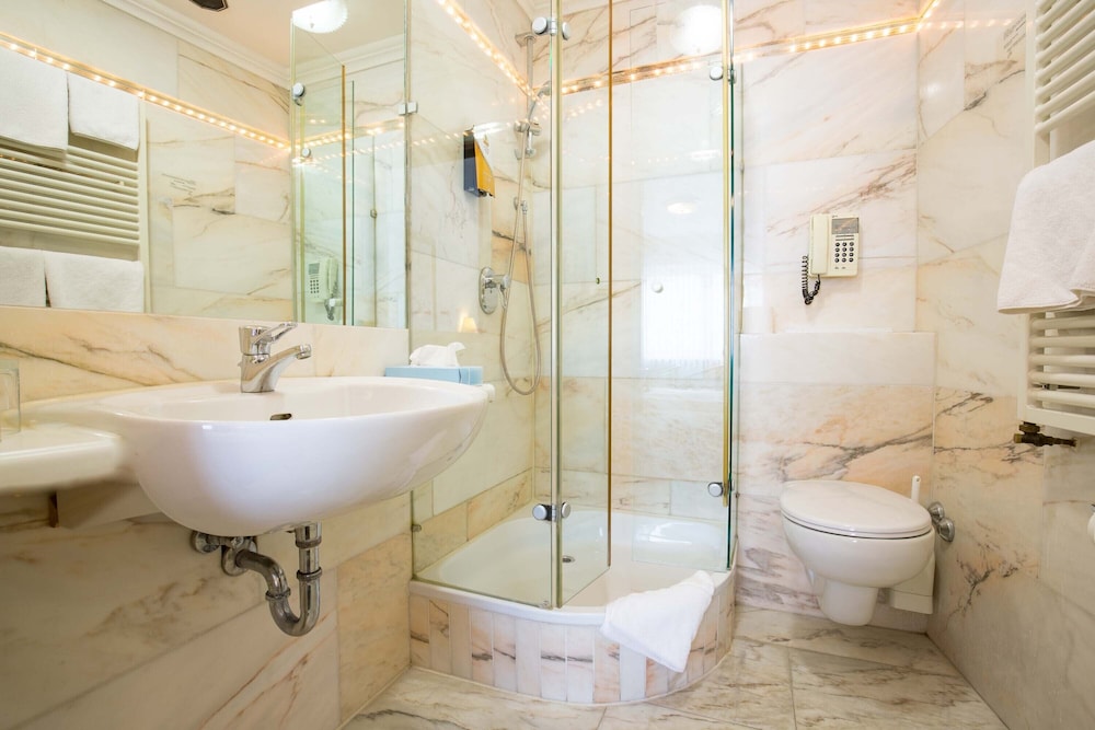AAAA Hotelwelt Kubler 29/33