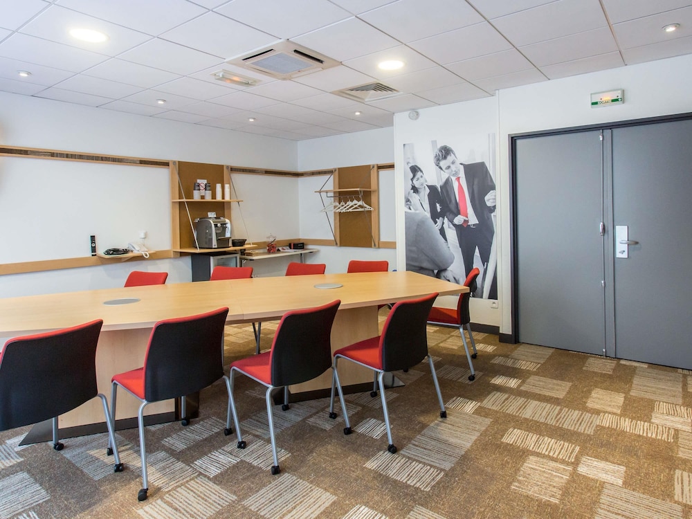 Ibis Bourges 66/70