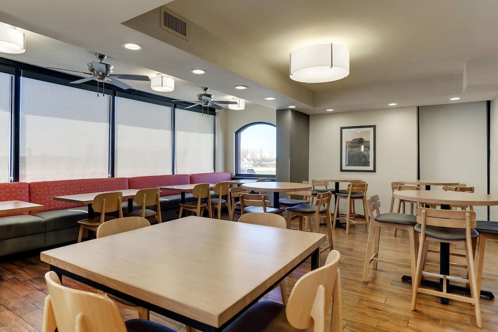 Drury Inn & Suites Marion 37/50