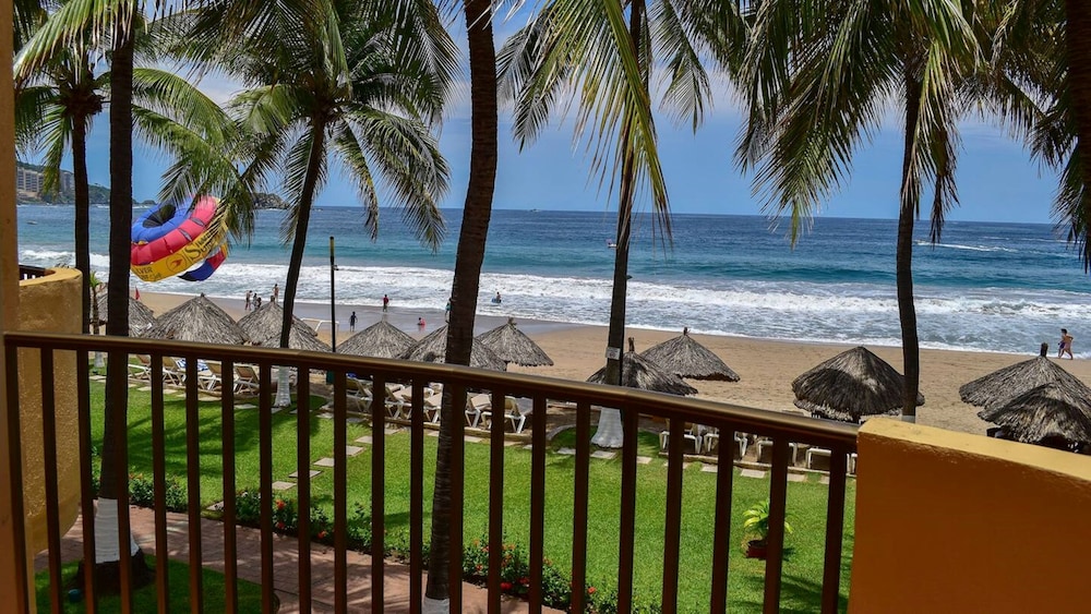 Tesoro Ixtapa 45/54
