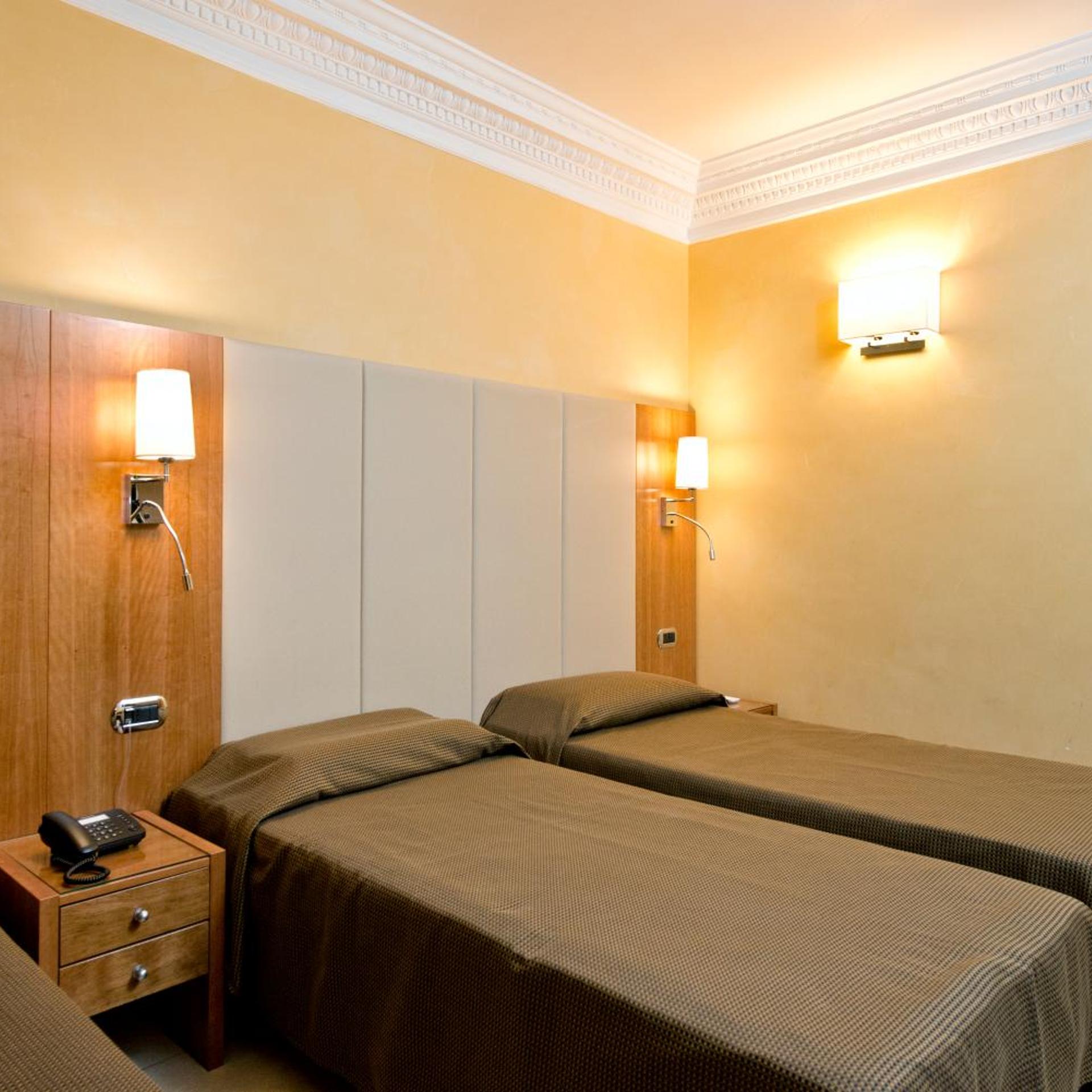 غرفة رباعية بسرير فردي، Hotel Sonya 7/10
